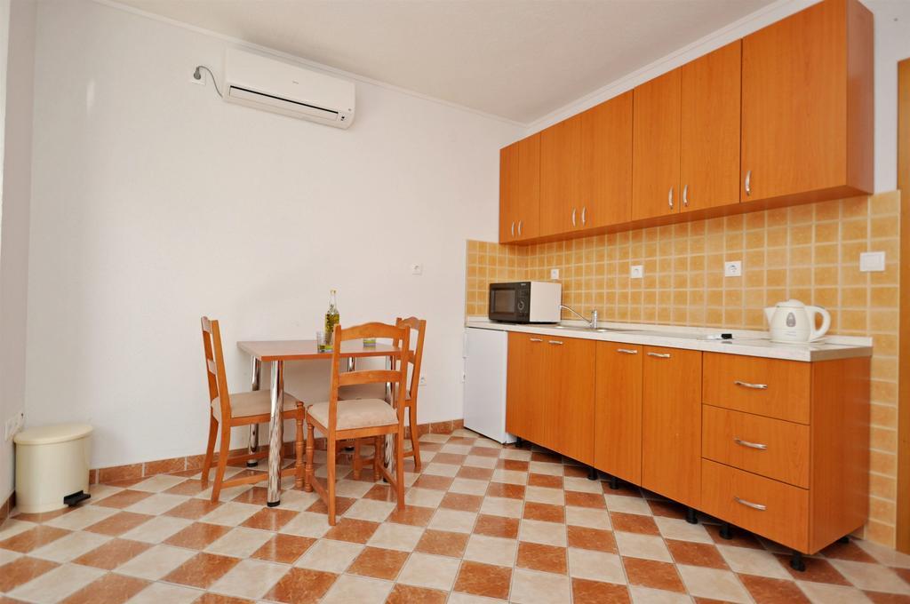 Apartments Blazenka Trogir Exterior foto